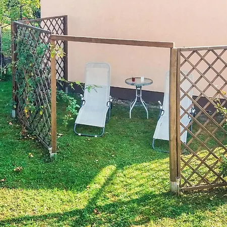 Three-bedroom In Apartman