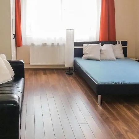 Three-bedroom In Apartman *