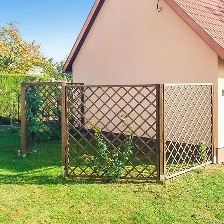 Three-bedroom In Apartman